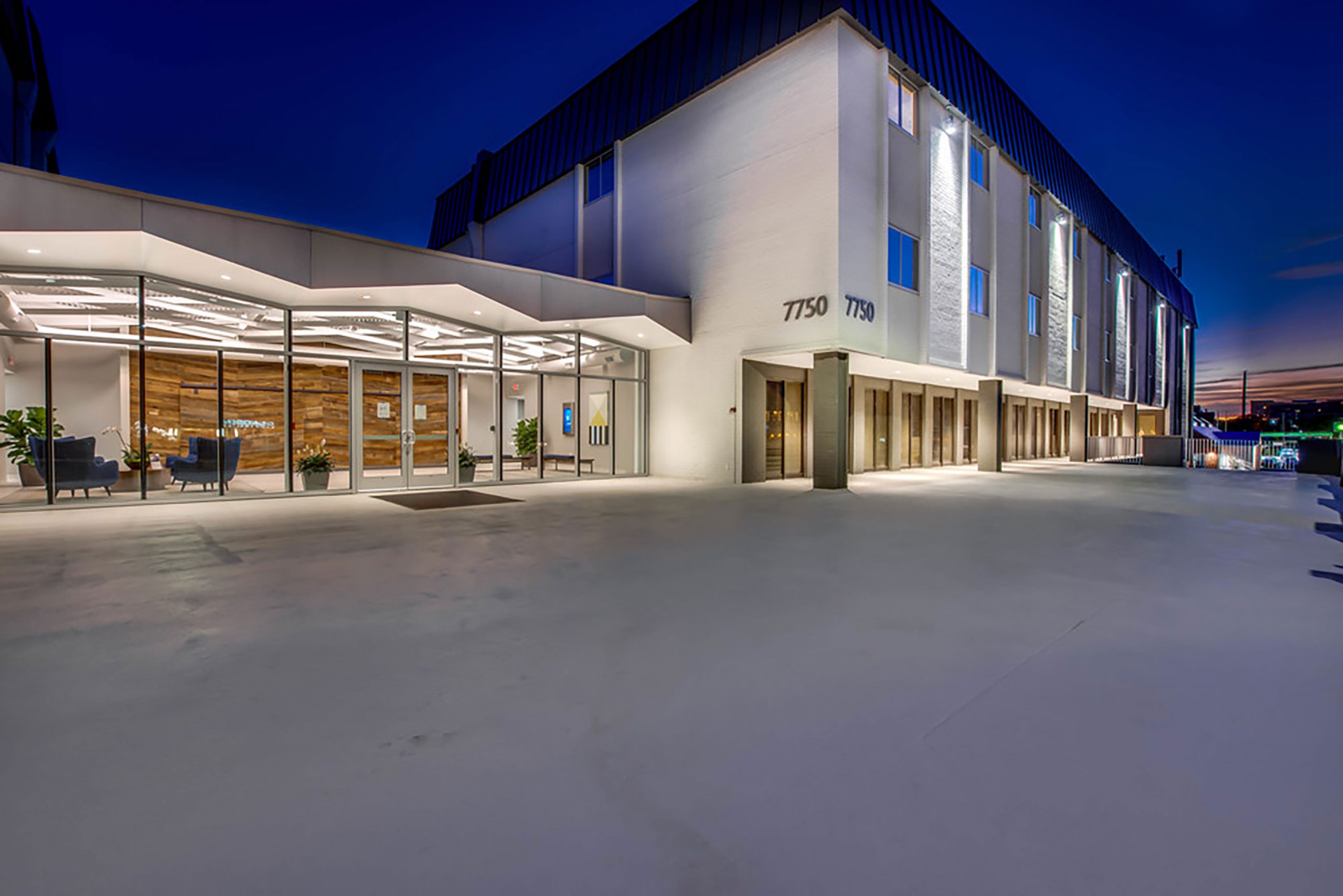 7700 Clayton Plaza